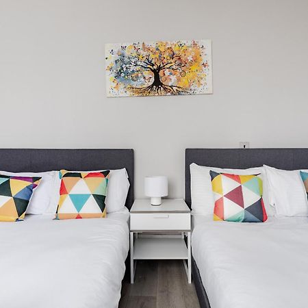 Superb Apartments Opposite Edgware Road Station London Room photo