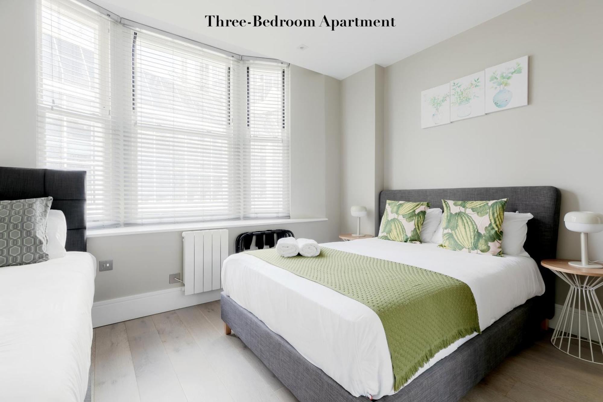 Superb Apartments Opposite Edgware Road Station London Room photo